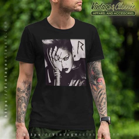 Rihanna rated r shirt